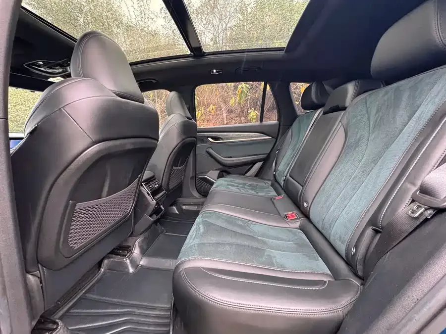 Geely Monjaro Xingyue L 2021 2.0TD DCT EVO 2WD Premium Edition 2022 — миниатюра 4