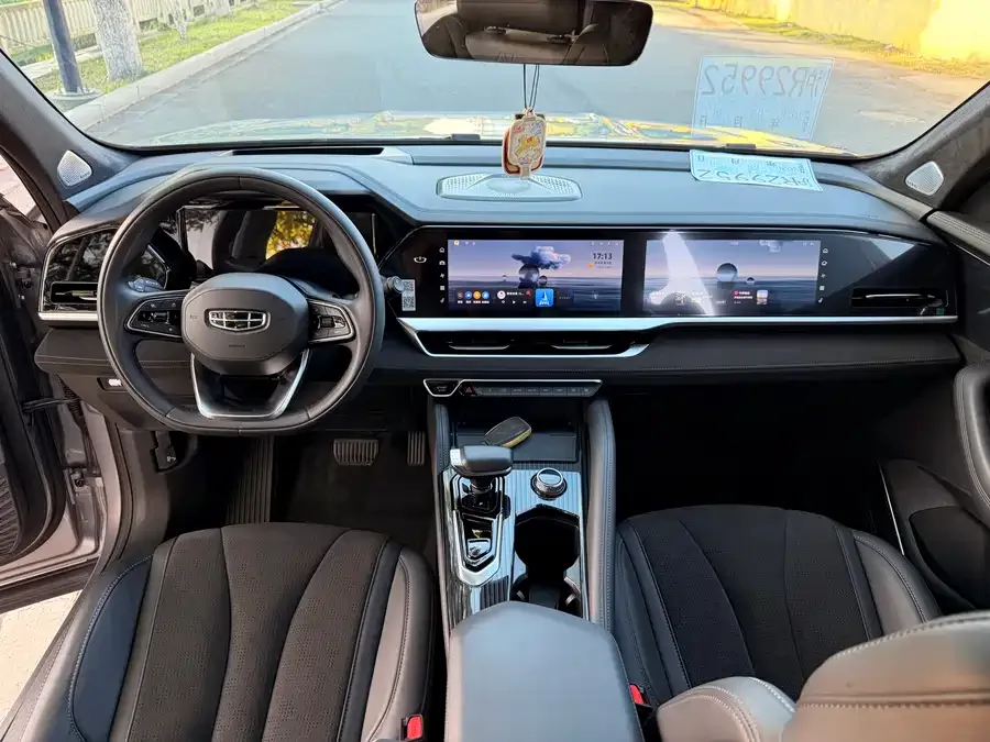 Geely Monjaro Xingyue L 2024 2.0TD High Power Automatic 2WD Skyline Edition 2024 — миниатюра 4