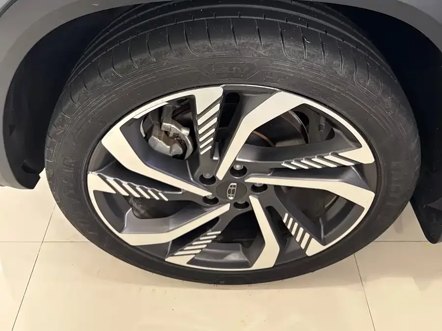 Geely Monjaro Xingyue L 2021 2.0TD DCT EVO 2WD Smart Edition 2023 — миниатюра 4