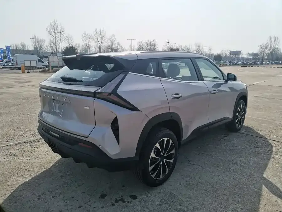 Geely Atlas Boyue 2026 1.5TD Yearning 2026 — миниатюра 2