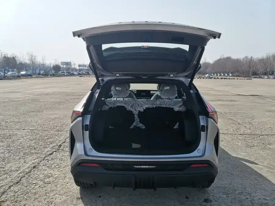 Geely Atlas Boyue 2026 1.5TD Yearning 2026 — миниатюра 4