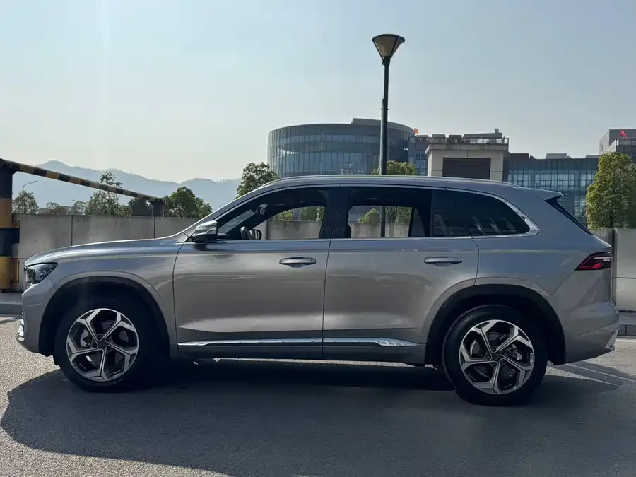 Geely Monjaro Xingyue L 2024 2.0TD High Power Automatic 2WD Yunqi Edition 2024 — миниатюра 4