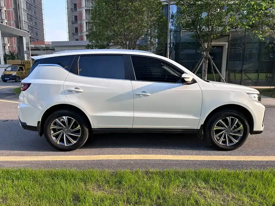 Geely Vision X6 Vision X6 2021 PRO 1.4T Automatic Premium Edition 2023 — миниатюра 5