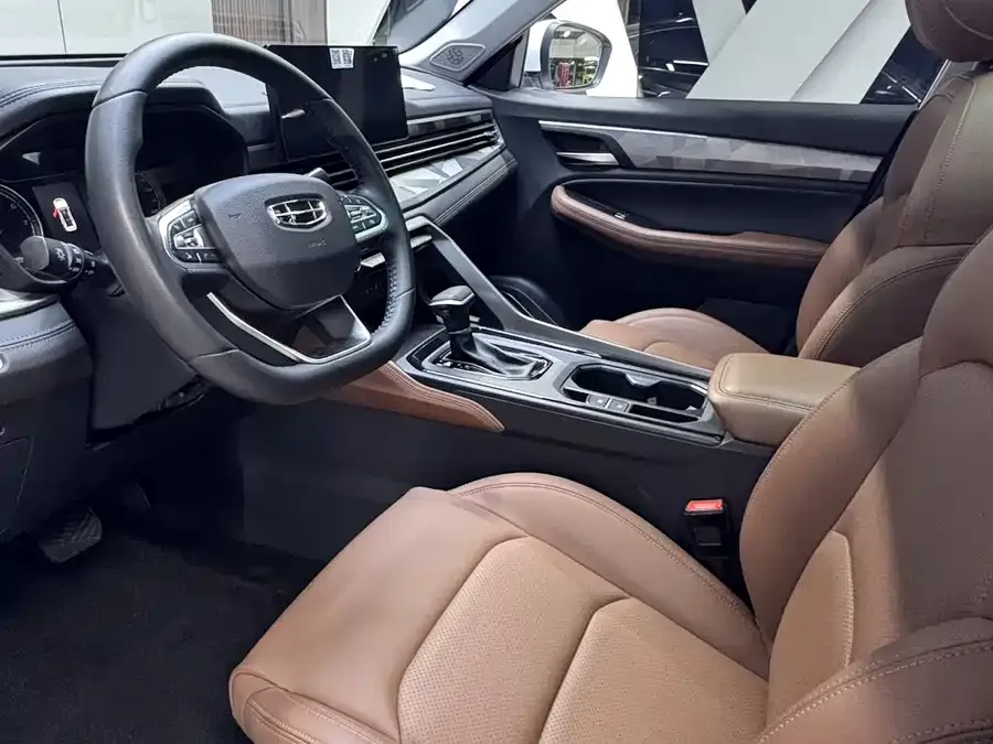 Geely Vision X6 Vision X6 2021 PRO 1.4T Automatic Premium Edition 2022 — миниатюра 3