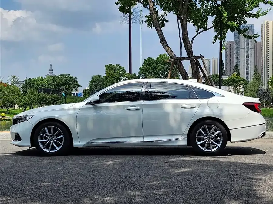 Honda Accord Accord 2022 260TURBO Comfort Edition 2022 — миниатюра 2
