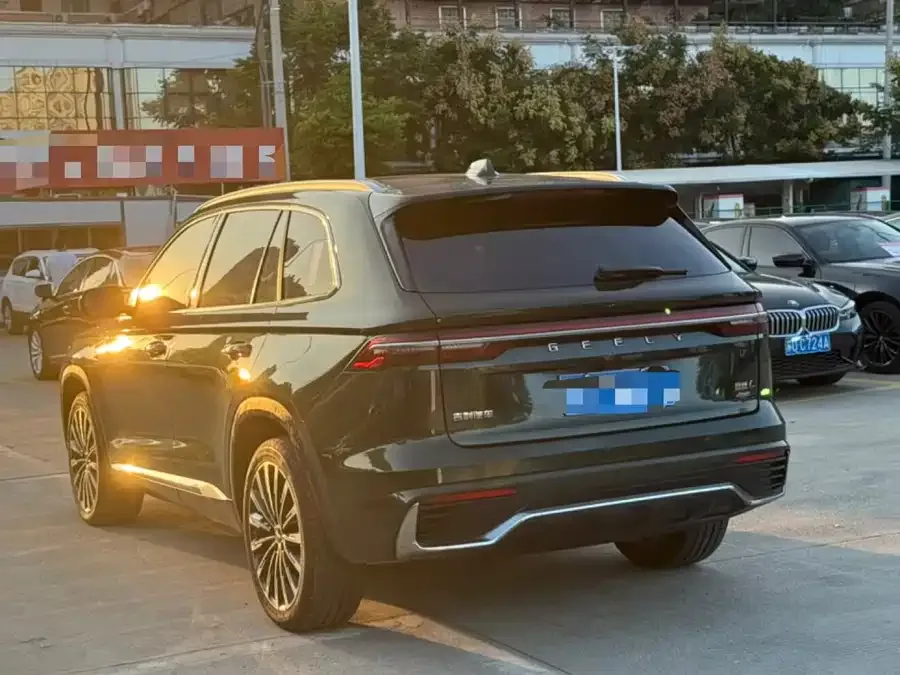 Geely Monjaro Xingyue L 2025 Dongfangyao 2.0TD Automatic 4WD Moon-Watching Edition 2025 — миниатюра 5