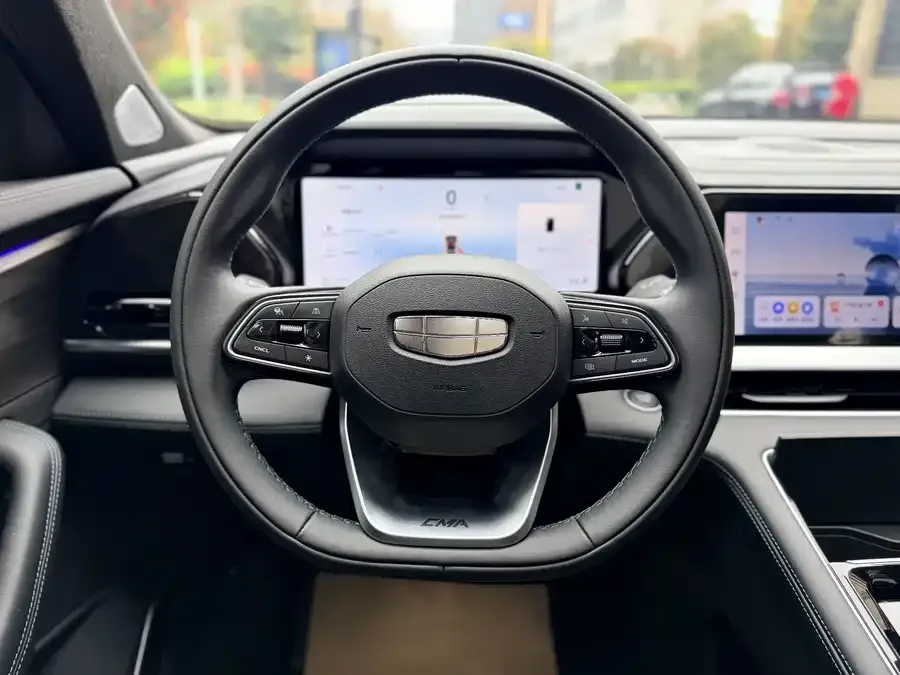 Geely Monjaro Xingyue L 2025 Dongfangyao 2.0TD Automatic Star-gazing Edition 2025 — миниатюра 4