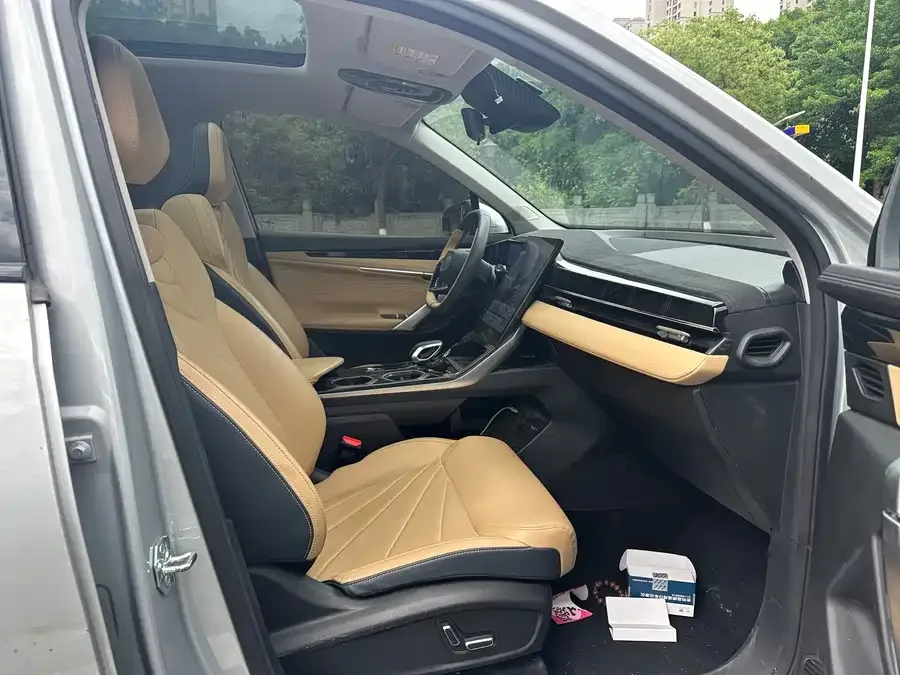 Geely Atlas L Boyue L 2023 1.5TD DCT Premium Edition 2023 — миниатюра 4