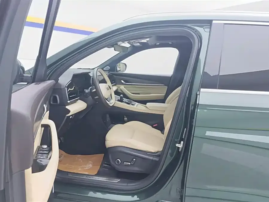 Geely Monjaro Xingyue L 2025 Dongfangyao 2.0TD Automatic 4WD Moon-Watching Edition 2024 — миниатюра 3