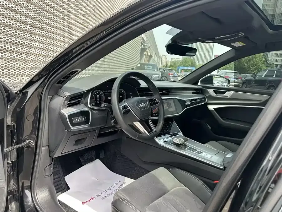 Audi A6L 2024 45 TFSI Premium Dynamic Model 2024 — миниатюра 4