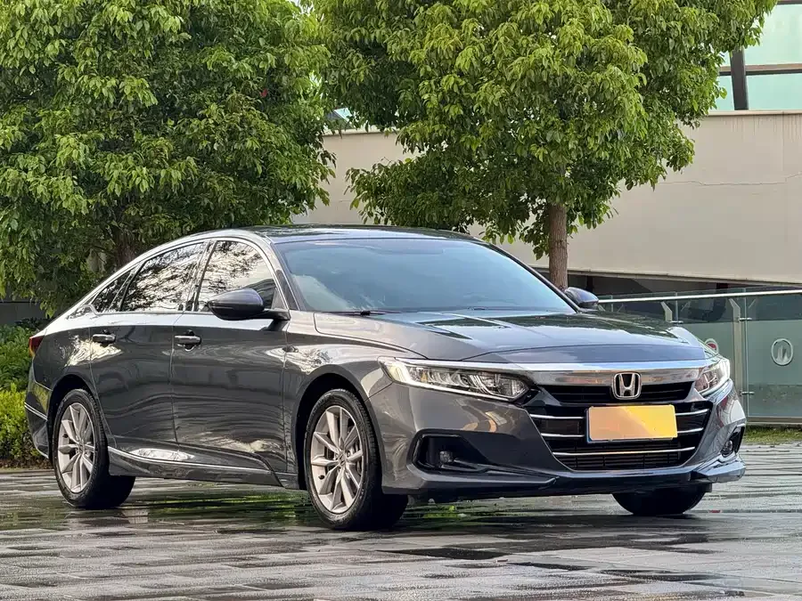 Honda Accord Accord 2022 260TURBO Deluxe Edition 2022 — миниатюра 3