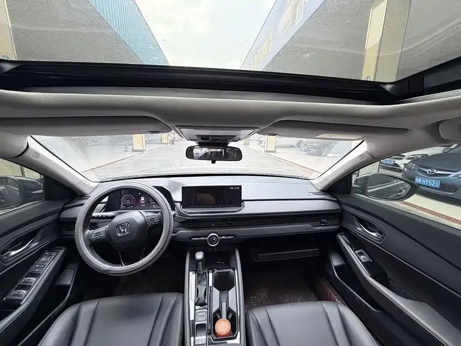 Honda Accord Accord 2024 260TURBO Luxury Edition 2024 — миниатюра 2