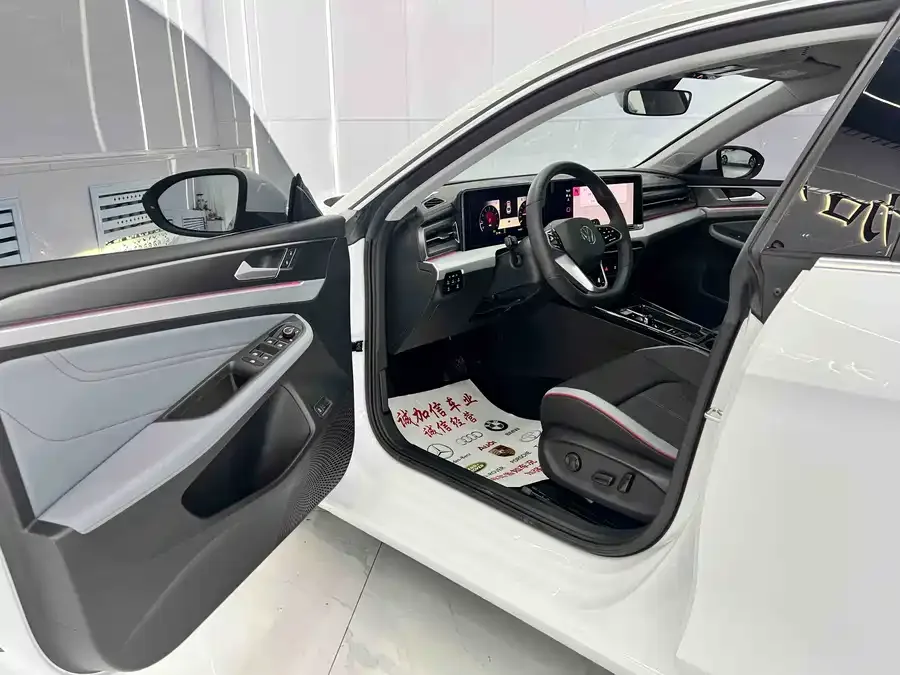 Volkswagen Lamando 2023 Lingdu Lingdu L 280TSI DSG Cool Edition 2024 — миниатюра 4