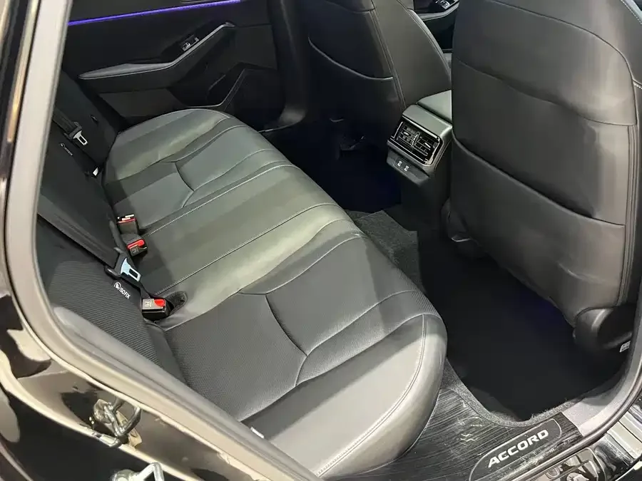 Honda Accord Accord 2023 260TURBO Excellence Edition 2023 — миниатюра 5