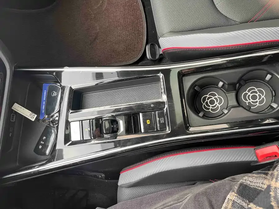 Volkswagen Lamando 2023 Lingdu Lingdu L 280TSI DSG Cool Edition 2023 — миниатюра 5