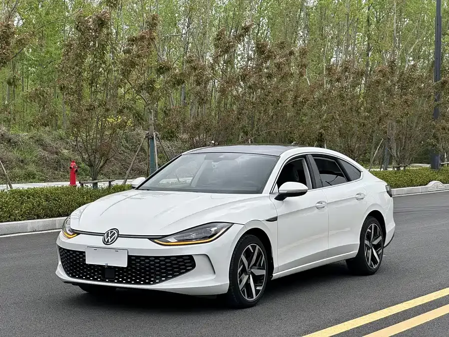 Volkswagen Lamando 2023 Lingdu Lingdu L 280TSI DSG Cool Edition 2023 — фото 1, купить с доставкой в Москву