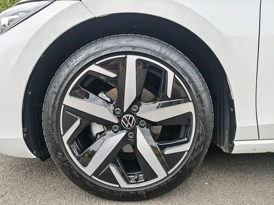 Volkswagen Lamando Lingdu 2025 Lingdu L 280TSI DSG Cool Edition 2025 — миниатюра 5