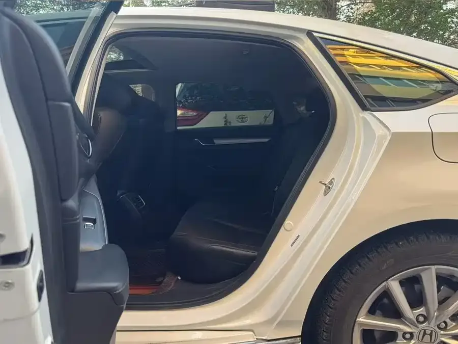 Honda Accord Accord 2022 260TURBO Comfort Edition 2022 — миниатюра 2