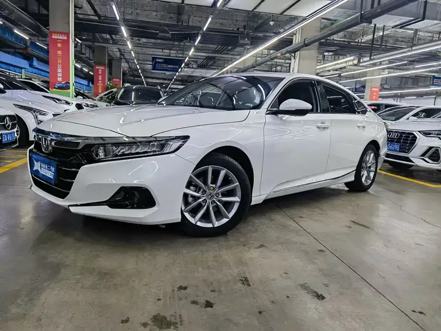Honda Accord Accord 2022 260TURBO Deluxe Edition 2023 — фото 1, купить с доставкой в Москву