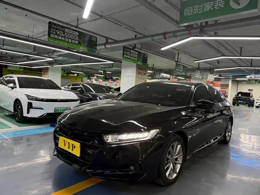 Honda Accord Accord 2022 260TURBO Deluxe Edition 2022 — фото 1, купить с доставкой в Москву