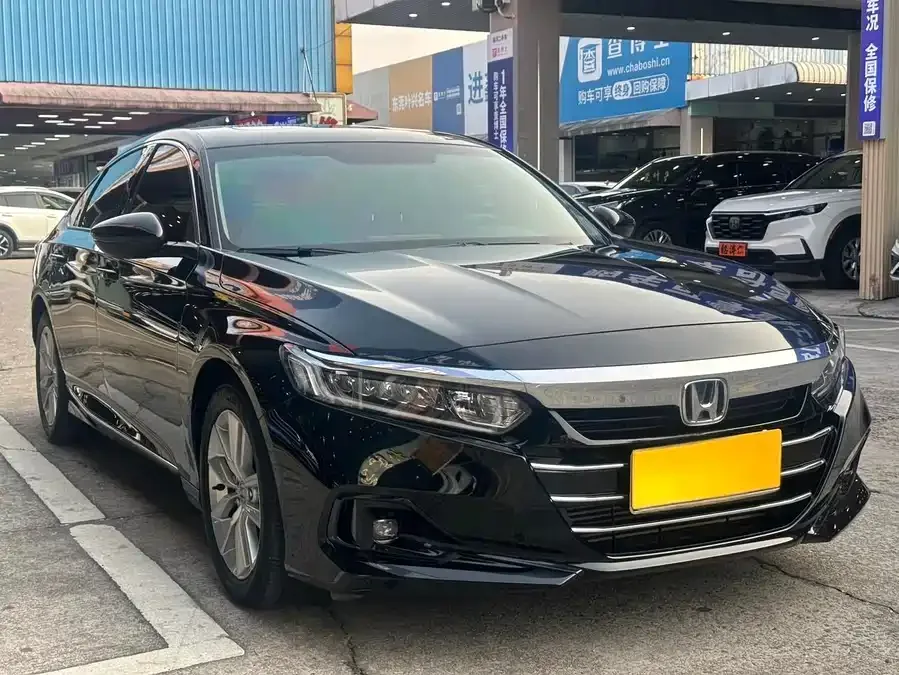 Honda Accord Accord 2022 260TURBO Deluxe Edition 2023 — миниатюра 3