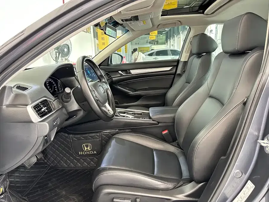 Honda Accord Accord 2022 260TURBO Deluxe Edition 2022 — миниатюра 4