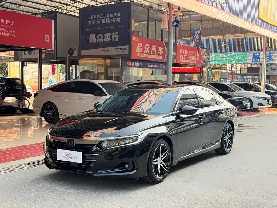 Honda Accord 2022 Accord 260TURBO Fantasy Night Premium Edition 2022 — фото 1, купить с доставкой в Москву