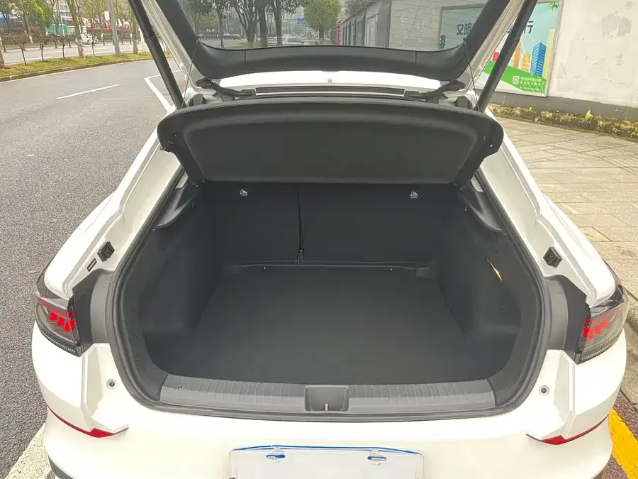 Volkswagen Lamando 2022 Lingdu Lingdu L 280TSI DSG Cool Edition 2022 — миниатюра 5