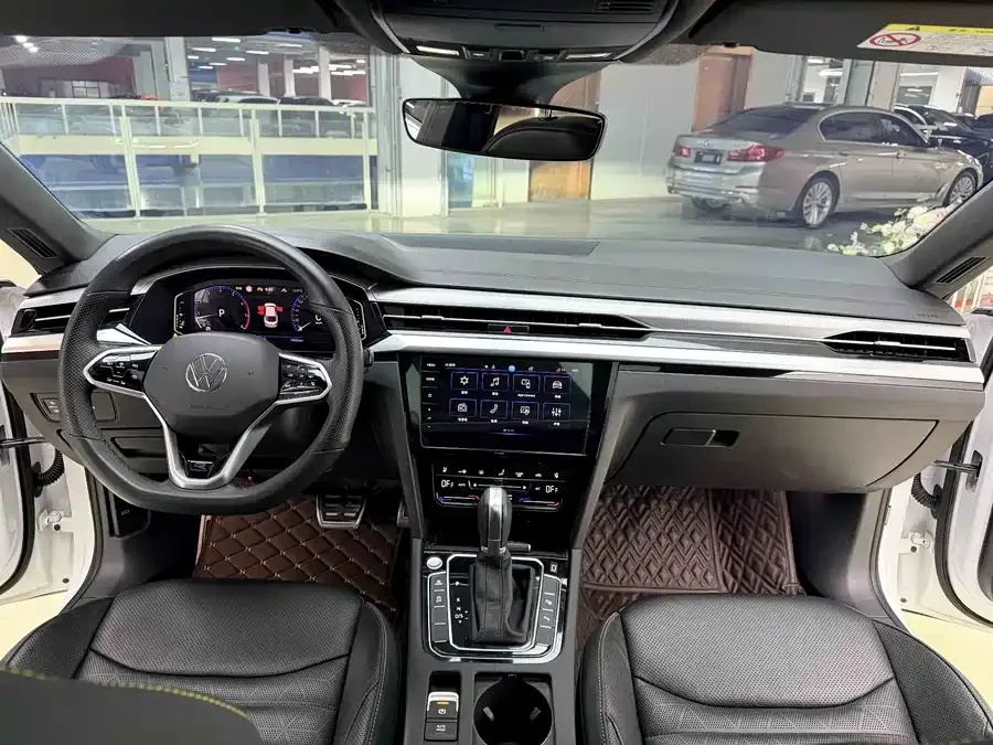 Volkswagen FAW- CC FAW-Volkswagen CC 2023 330TSI Dazzling Edition 2024 — миниатюра 2