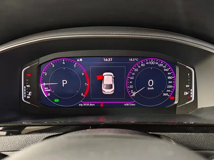 Volkswagen FAW- CC FAW-Volkswagen CC 2023 330TSI Dazzling Edition 2023 — миниатюра 4