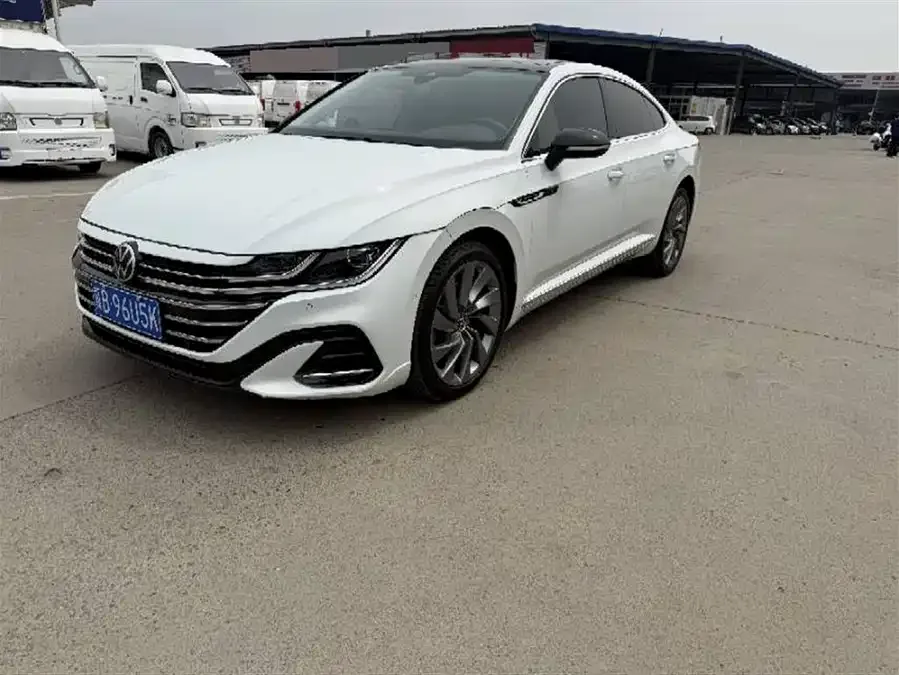 Volkswagen FAW- CC FAW-Volkswagen CC 2021 380TSI Eye-catching Edition 2022 — фото 1, купить с доставкой в Москву