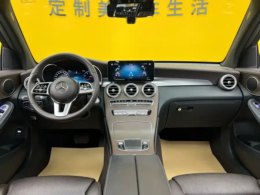 Mercedes-Benz GLC-Class Mercedes-Benz GLC 2022 GLC 300 L 4MATIC Dynamic Collector's Edition 2022 — миниатюра 3