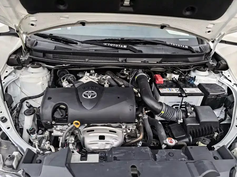 Toyota YARiS L YARiS L 2022 YARiS X 1.5L CVT Leading PLUS Edition 2023 — миниатюра 3