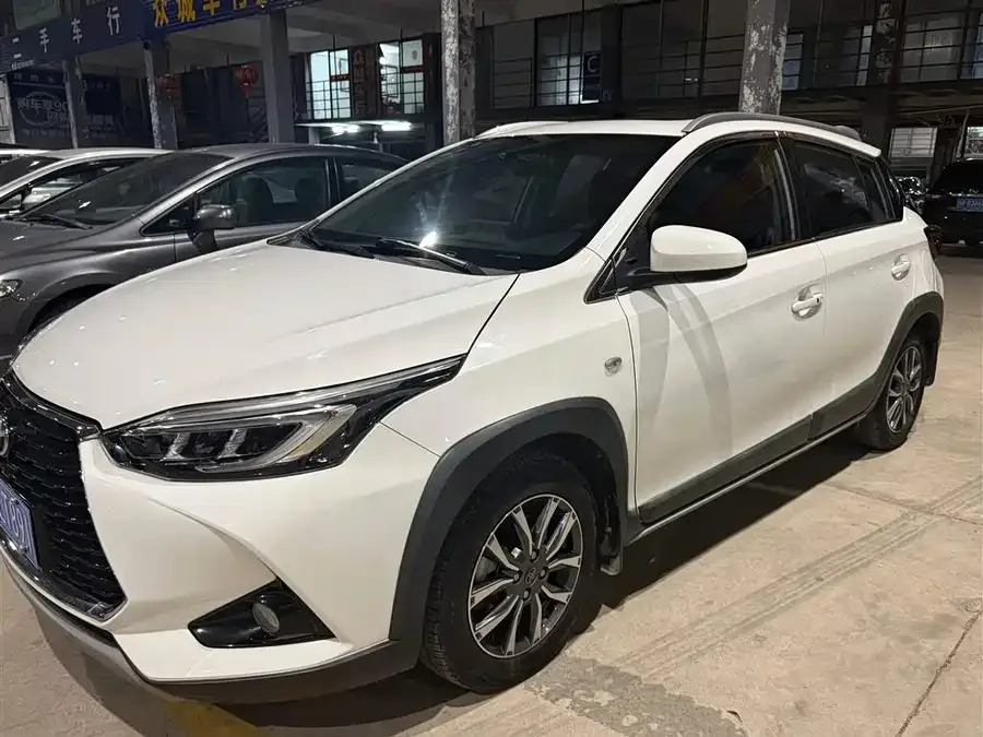 Toyota Yaris L 2022