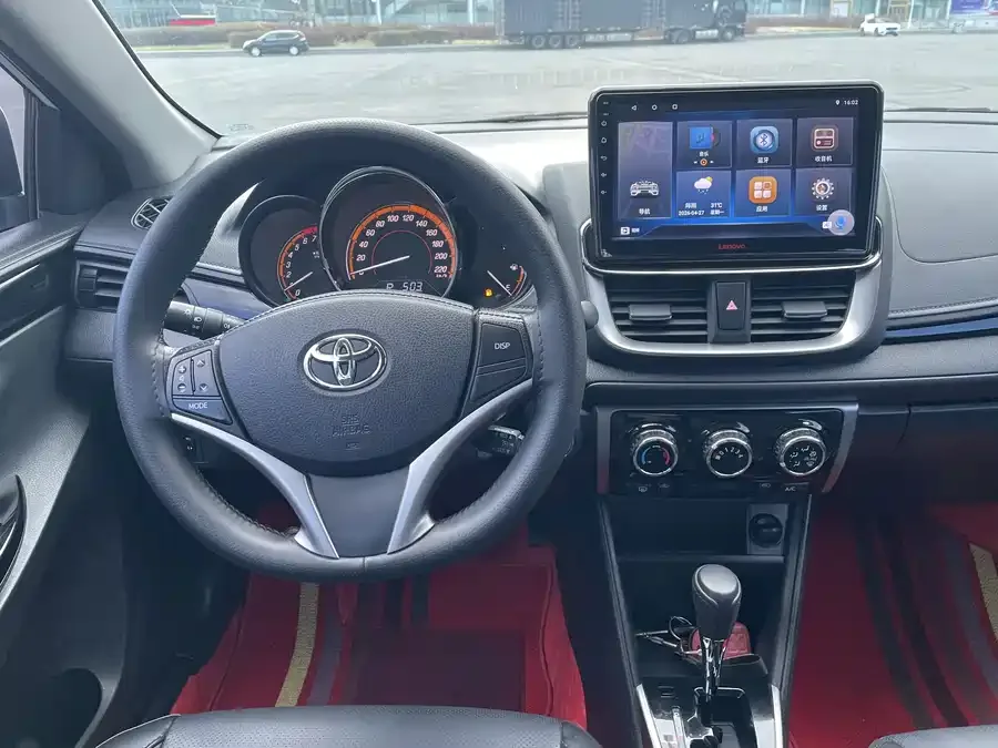 Toyota YARiS L YARiS L 2022 YARiS X 1.5L CVT Luxury PLUS Edition 2022 — миниатюра 3