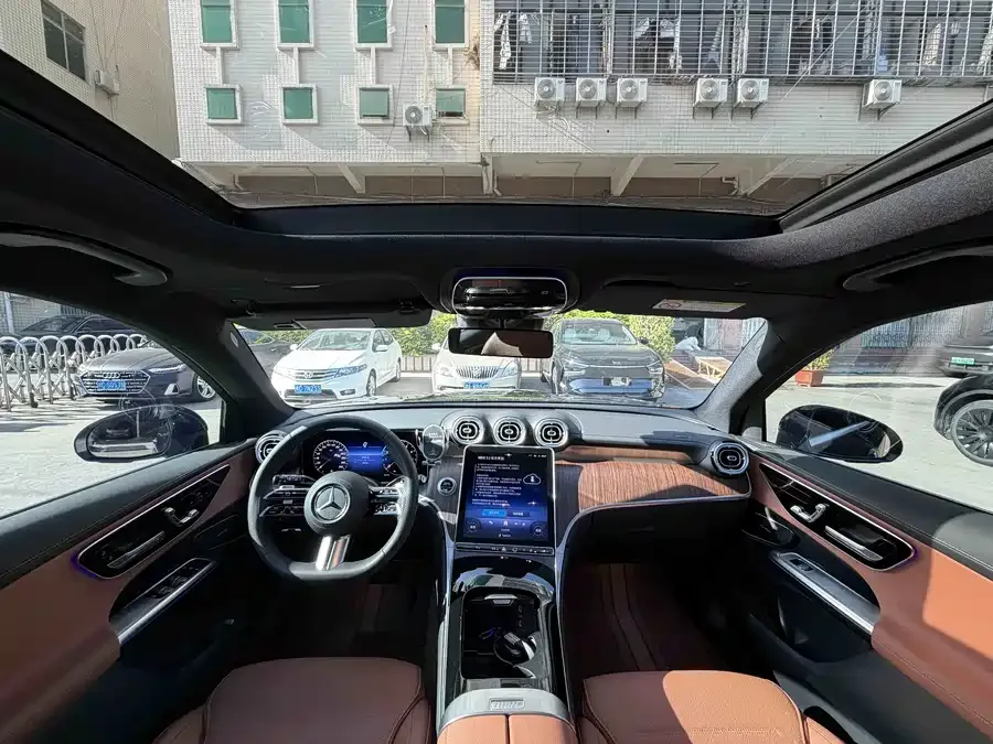 Mercedes-Benz GLC-Class Mercedes-Benz GLC 2025 GLC 300 L 4MATIC Dynamic 5-seater 2025 — миниатюра 4