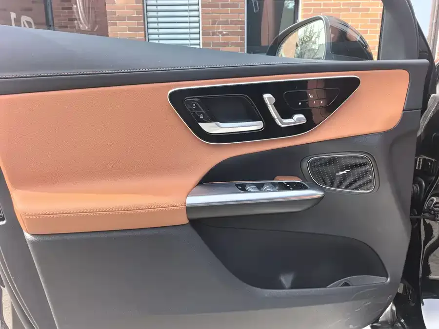Mercedes-Benz GLC-Class Mercedes-Benz GLC 2024 GLC 300 L 4MATIC dynamic 5-seater 2024 — миниатюра 5