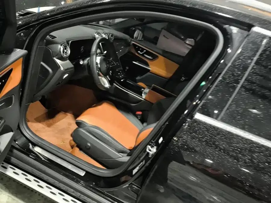 Mercedes-Benz GLC-Class Mercedes-Benz GLC 2024 GLC 260 L 4MATIC dynamic 5-seater 2025 — миниатюра 2