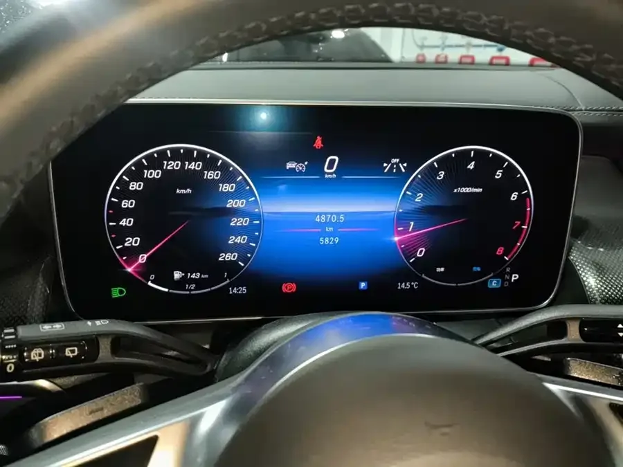 Mercedes-Benz GLC-Class Mercedes-Benz GLC 2024 GLC 260 L 4MATIC dynamic 5-seater 2025 — миниатюра 4