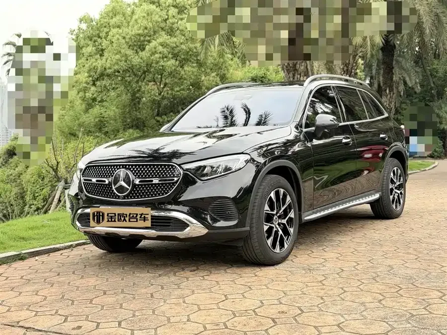 Mercedes-Benz GLC-Class 2025