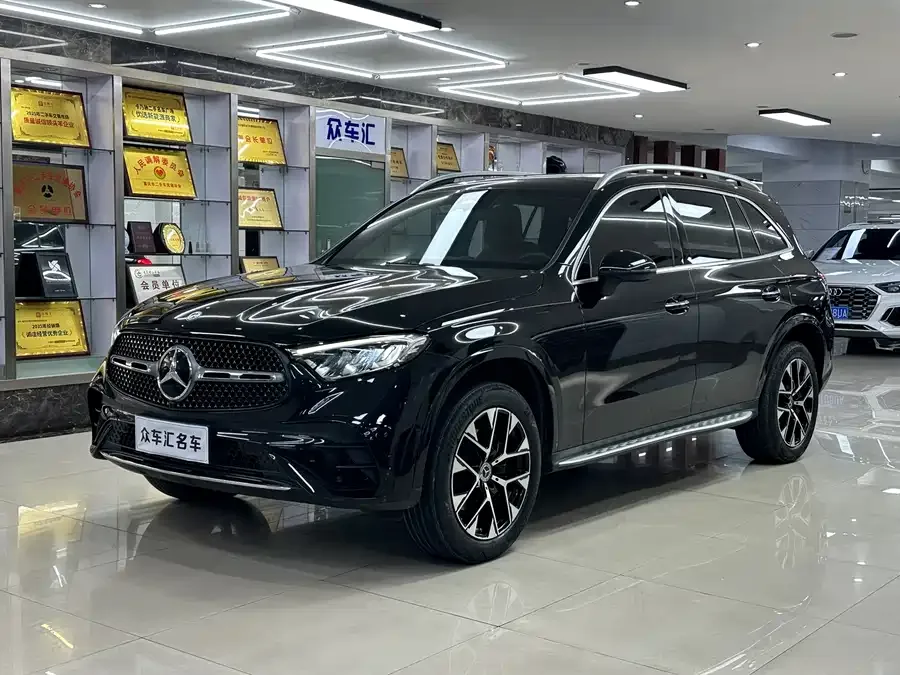 Mercedes-Benz GLC-Class 2023