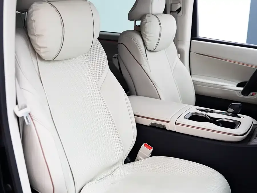 Lexus LM 2023 500h Six-seat Premium Edition 2024 — миниатюра 4
