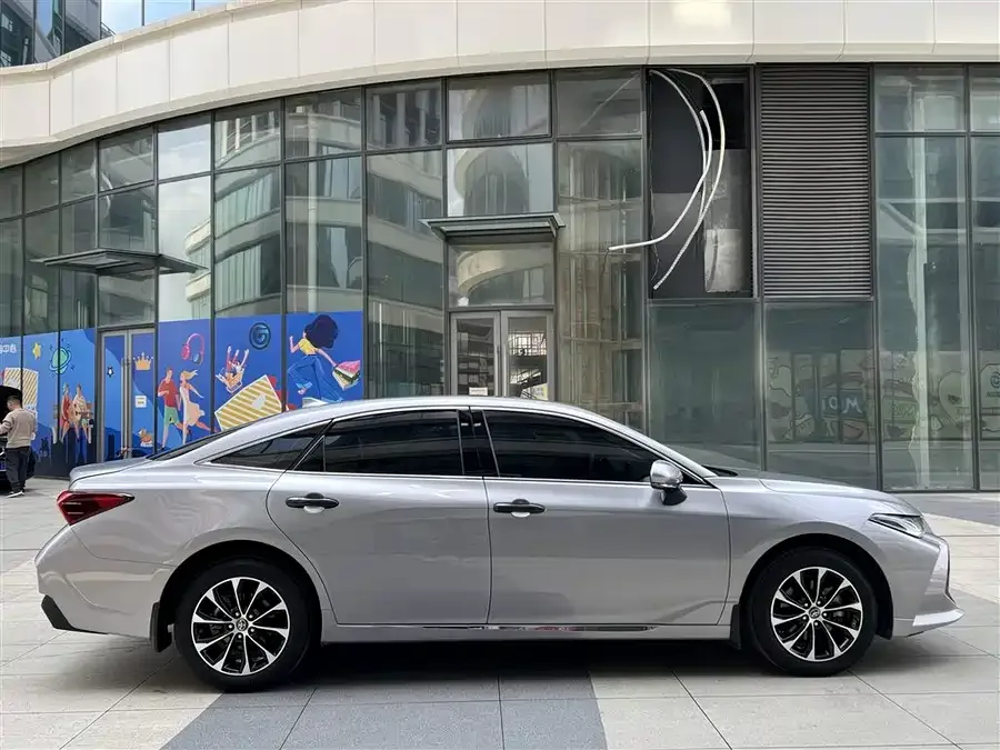 Toyota Avalon Avalon 2023 2.0L Luxury Edition 2024 — миниатюра 5