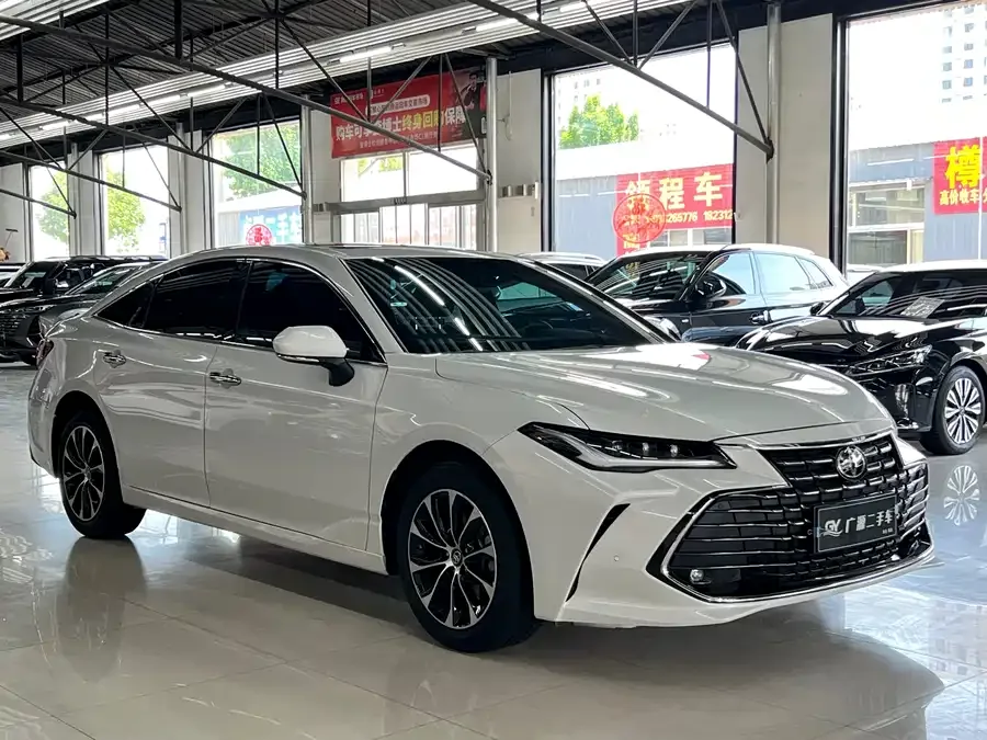 Toyota Avalon Avalon 2023 2.0L Luxury Edition 2023 — миниатюра 3