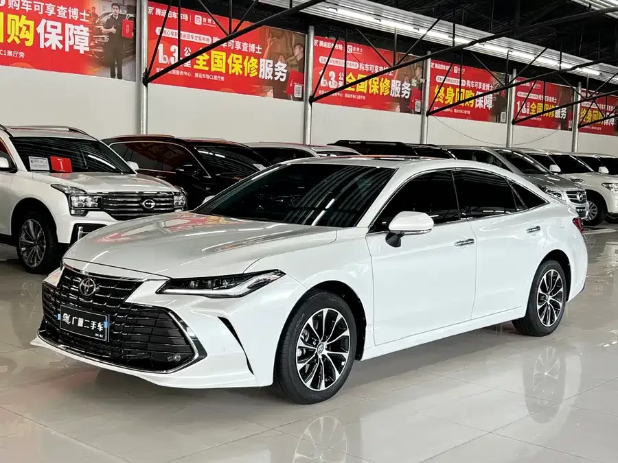 Toyota Avalon Avalon 2023 2.0L Luxury Edition 2023 — фото 1, купить с доставкой в Москву