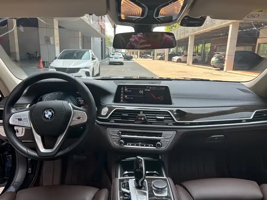 BMW 7 Series BMW 7 Series 2021 730Li Luxury Package 2022 — миниатюра 5
