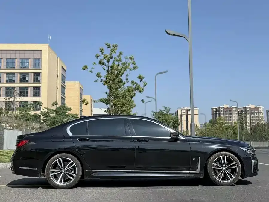 BMW 7 Series BMW 7 Series 2021 730Li M Sport Package 2022 — миниатюра 4