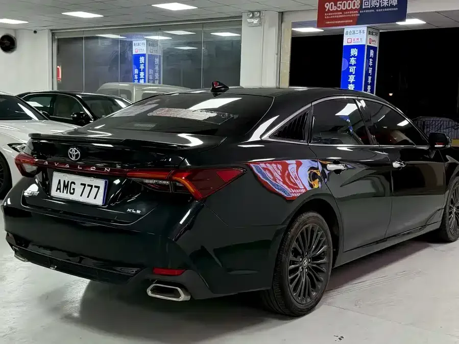 Toyota Avalon 2019 Avalon 2.0L XLE Premium Edition National VI 2022 — миниатюра 3