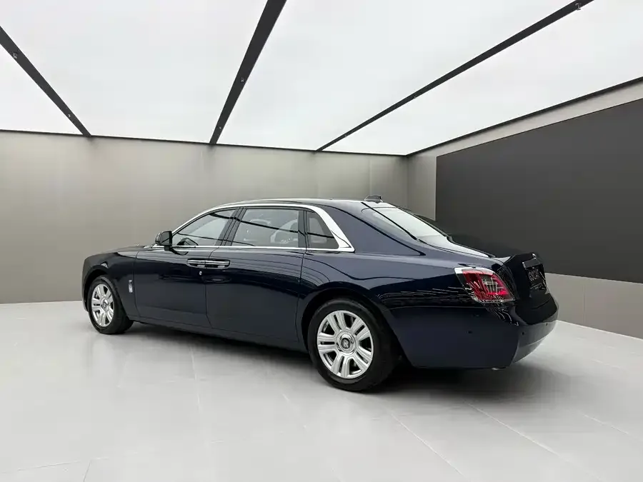 Rolls-Royce Ghost Ghost 2021 6.7T long wheelbase version 2022 — миниатюра 2