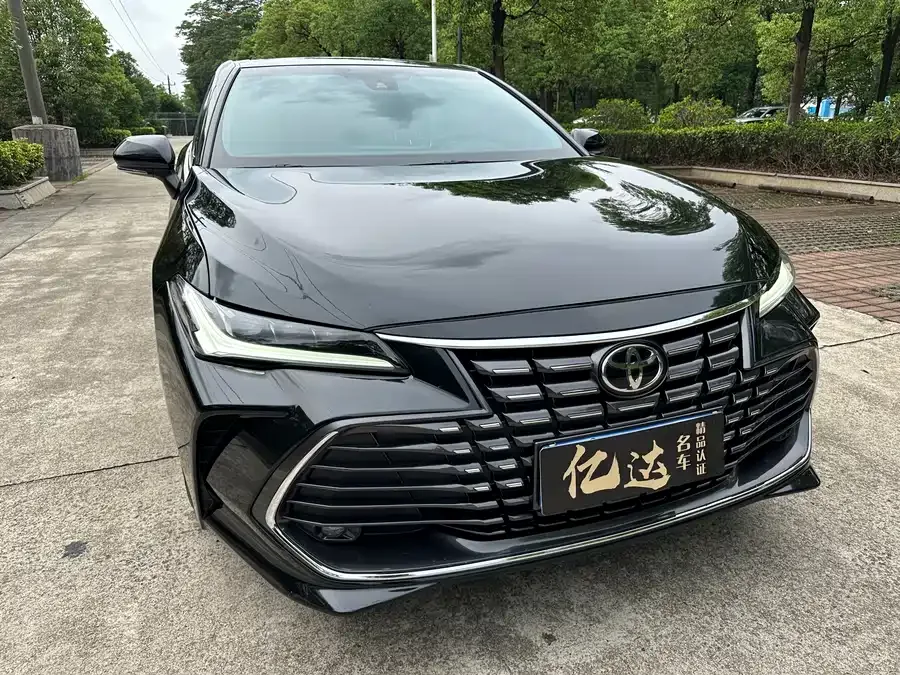 Toyota Avalon Avalon 2023 2.0L Luxury Edition 2024 — миниатюра 3